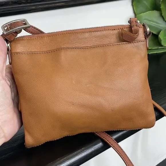 Brighton Caramel Leather Crossbody Bag - Picture 11 of 16